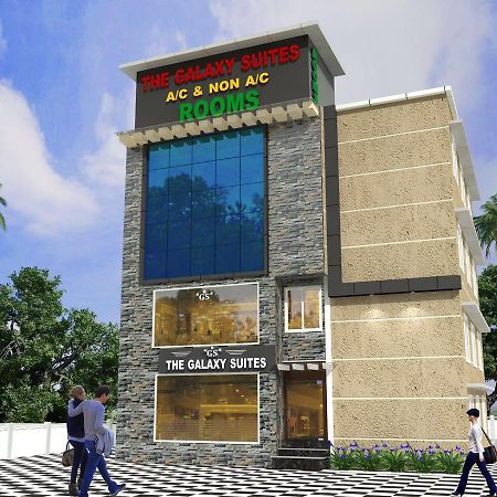 The Galaxy Suites Kochi Bagian luar foto