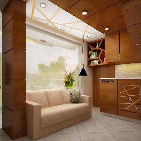 The Galaxy Suites Kochi Bagian luar foto