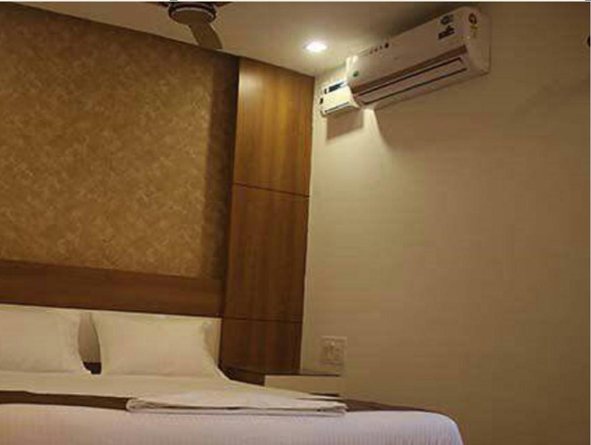 The Galaxy Suites Kochi Bagian luar foto