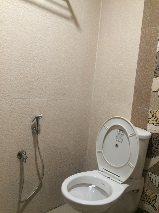 The Galaxy Suites Kochi Bagian luar foto