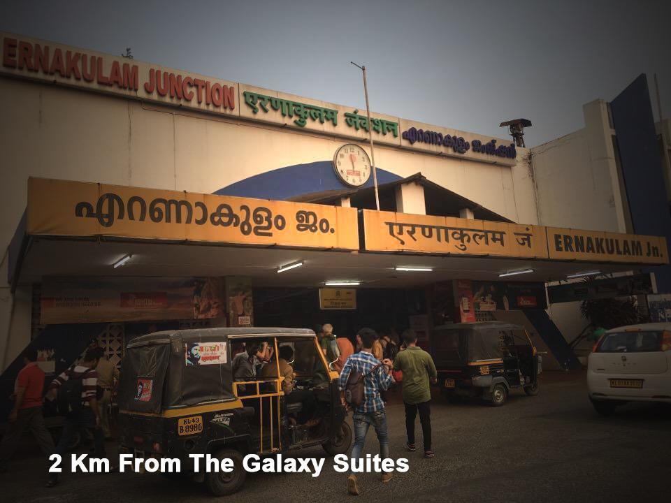The Galaxy Suites Kochi Bagian luar foto